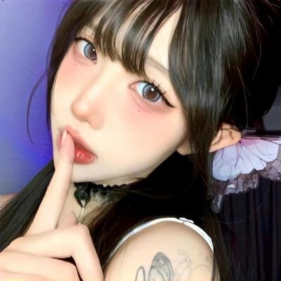 男人与婴儿